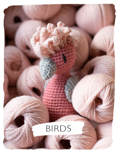 Peony Galah birds crochet yarn